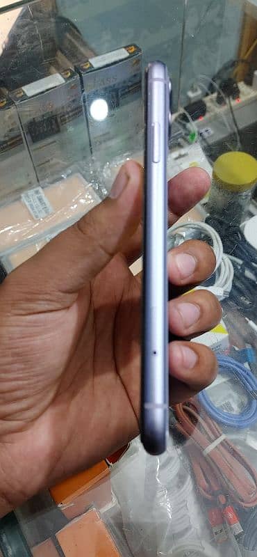 iphone 11 urgent sale need cash 2