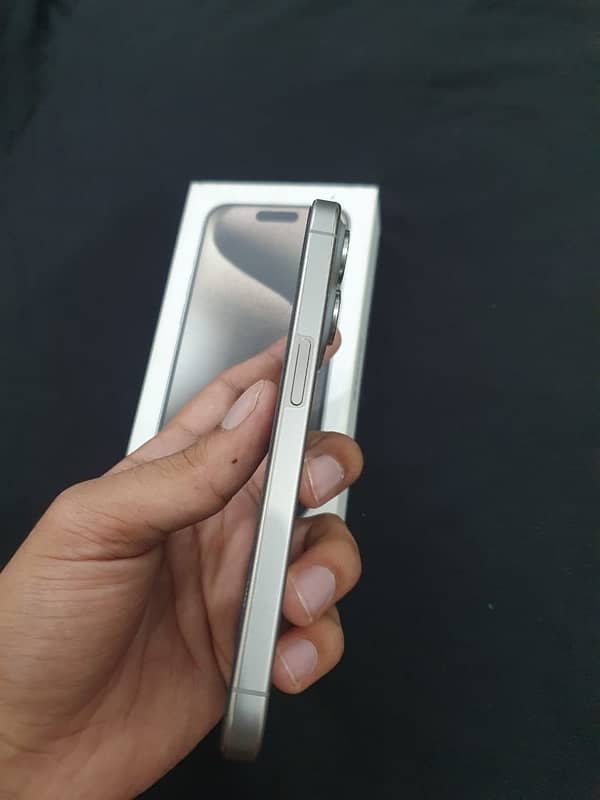 iphone 15 pro Pta approved 3