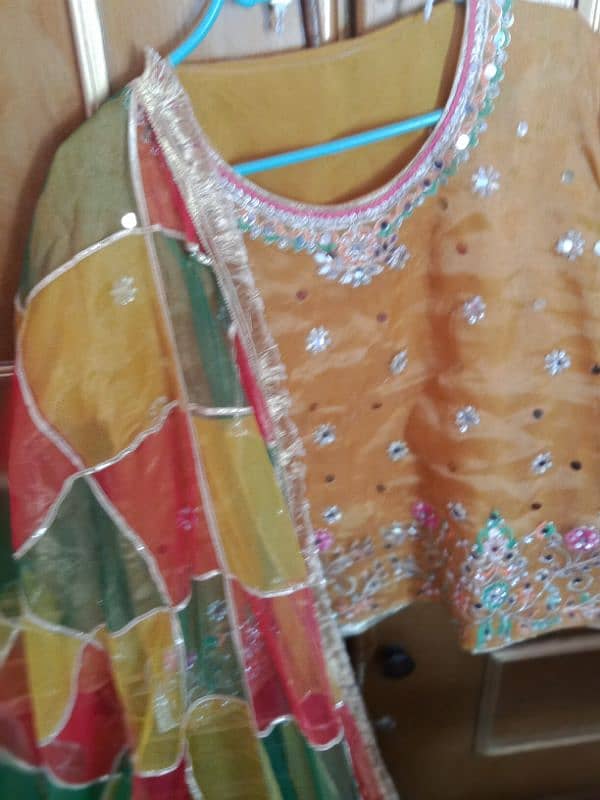 mehndi mayo lehnga3piece 2