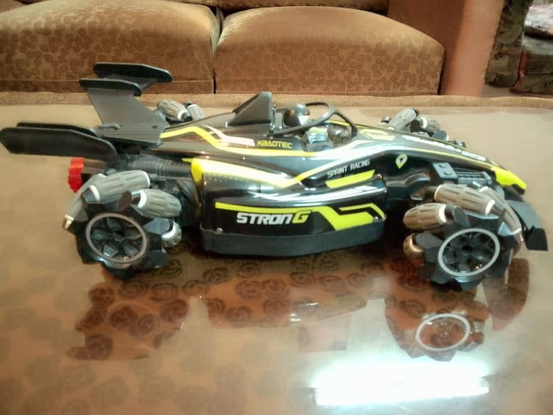 RC car with LED lights and water steam mechanism for smoke effect 7