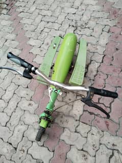 kids padal Scooty for sale in good condition