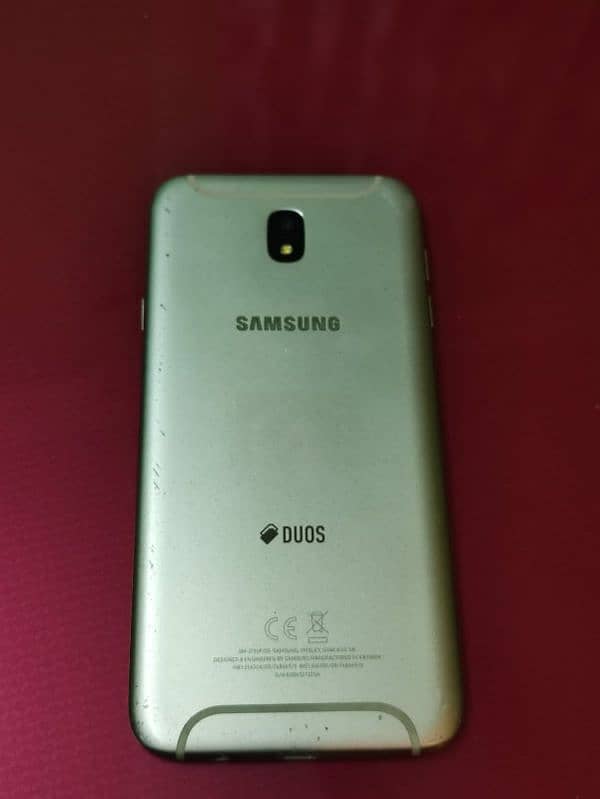 Samsung Galaxy J7 Pro 1