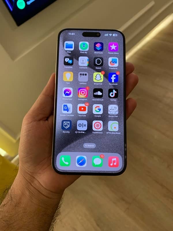 I phone 15 pro max ( 256 Gb Phiscal Dual) 5