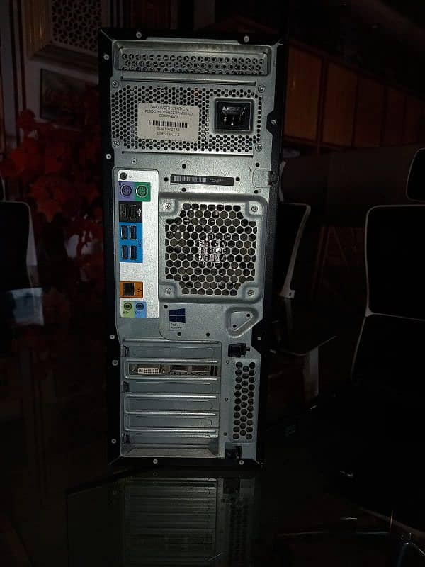 HP Z440 12 core Intel Xeon 2680 2