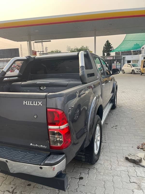 Toyota Hilux 2013 & 2018 Import 4