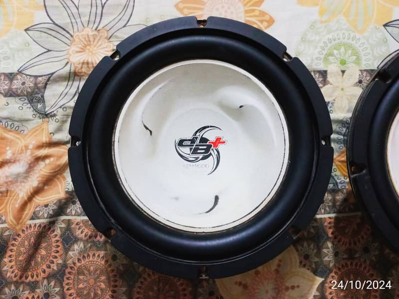 Kenwood Heavy woofers 1