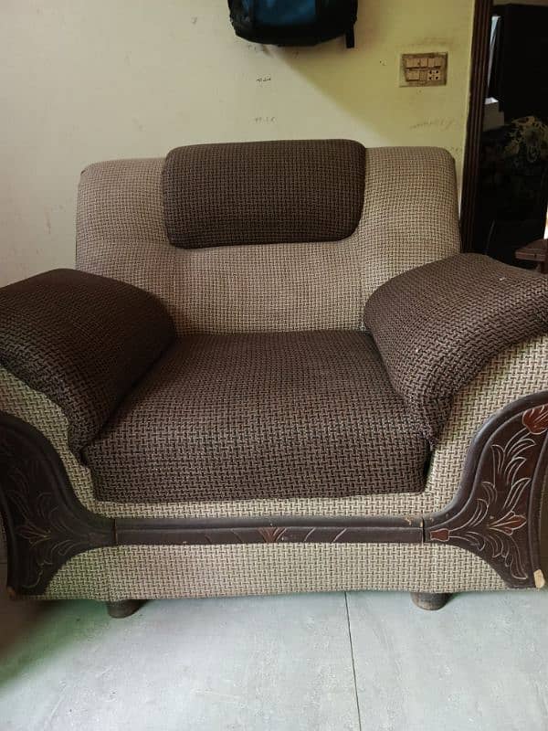 urgent sale 6 seater sofa awt 9