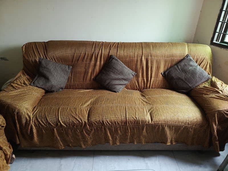 urgent sale 6 seater sofa awt 12