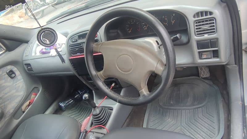 Suzuki Baleno 2005 13