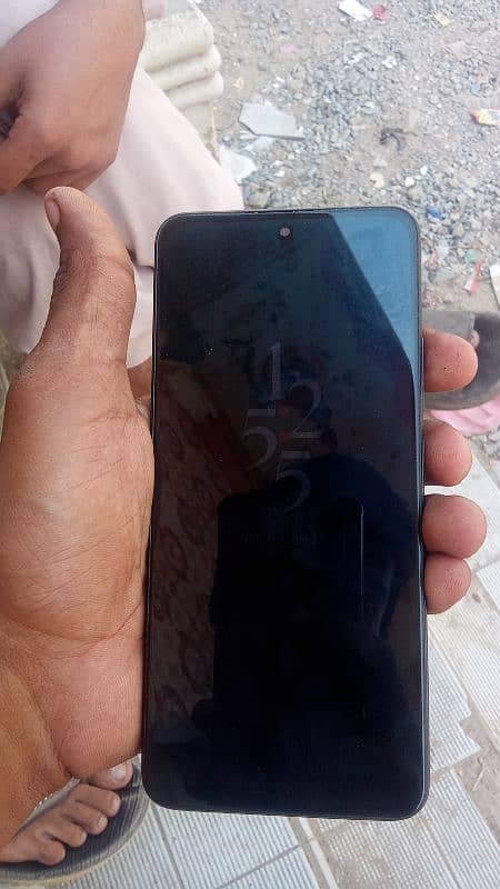 redmi 13 10 by 10 condition all OK with box 8+4 gb ram 128 gb storage 3