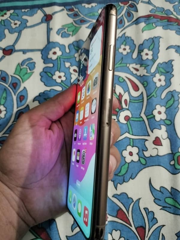 iPhone 11 Pro Max 512gb non pta factory unlock mobile for sale only se 1