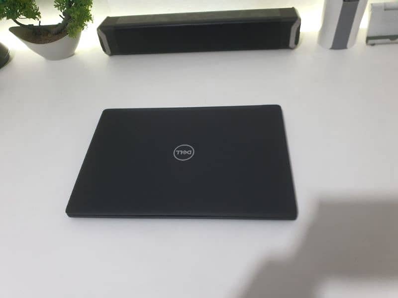 I7 8 gen Dell 7290 at good price 1