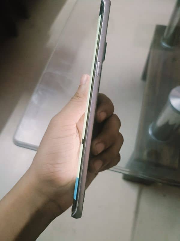 Samsung Galaxy S6 edge plus 2