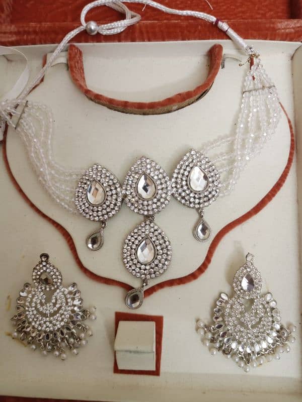 jewellery set 1