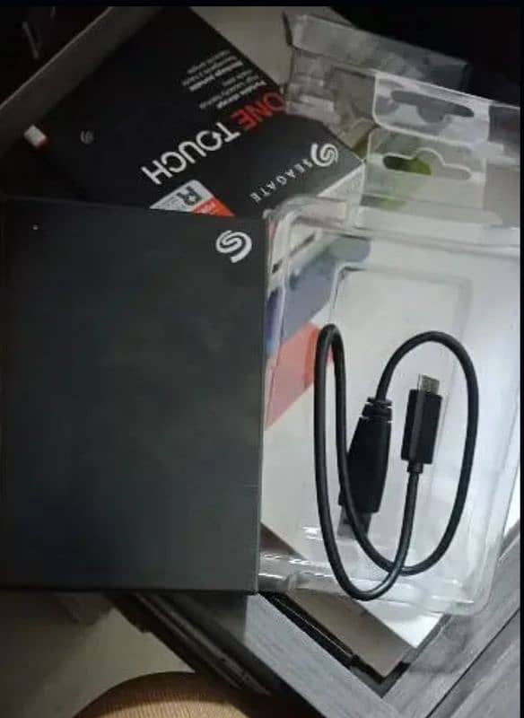 4TB EXTERNAL HARD DRIVE 1