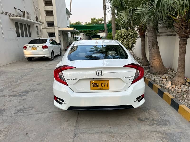 Honda Civic 2020 1.8 Vti Oriel Prosmatec UG NAV 32000km Extraordinary 9