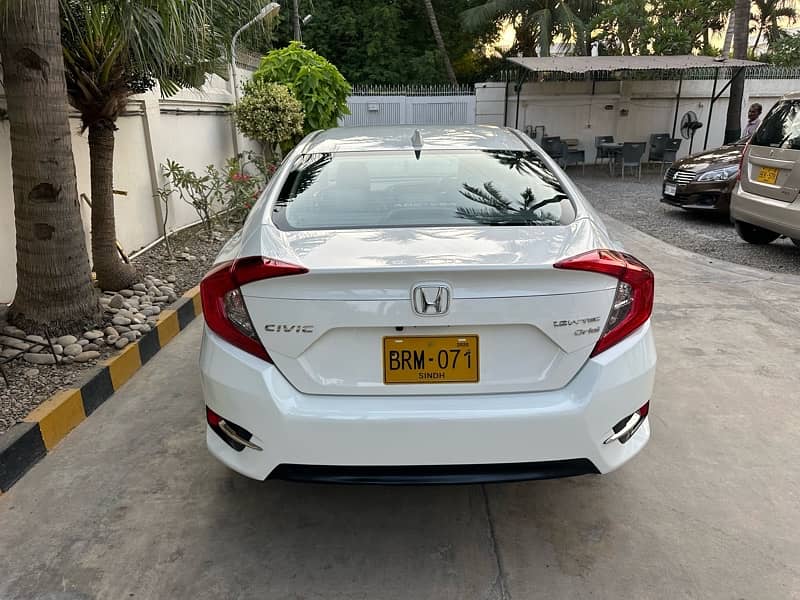 Honda Civic 2020 1.8 Vti Oriel Prosmatec UG NAV 32000km Extraordinary 10