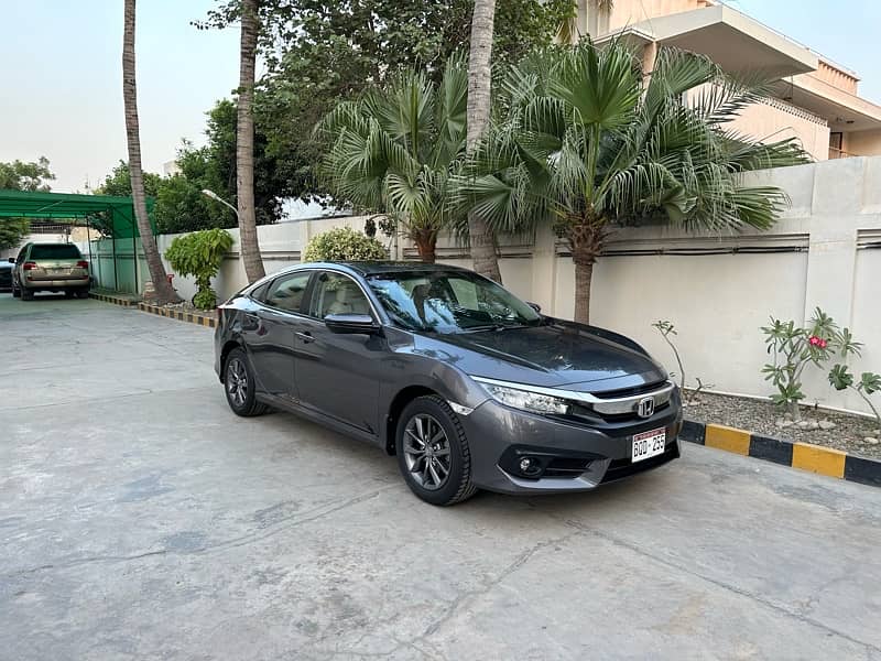 Honda Civic 2019 1.8 Vti Oriel Prosmatec NAV 46000km First Hand NEW 1