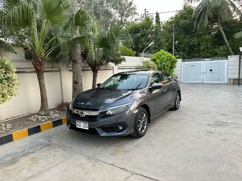 Honda Civic 2019 1.8 Vti Oriel Prosmatec NAV 46000km First Hand NEW 4