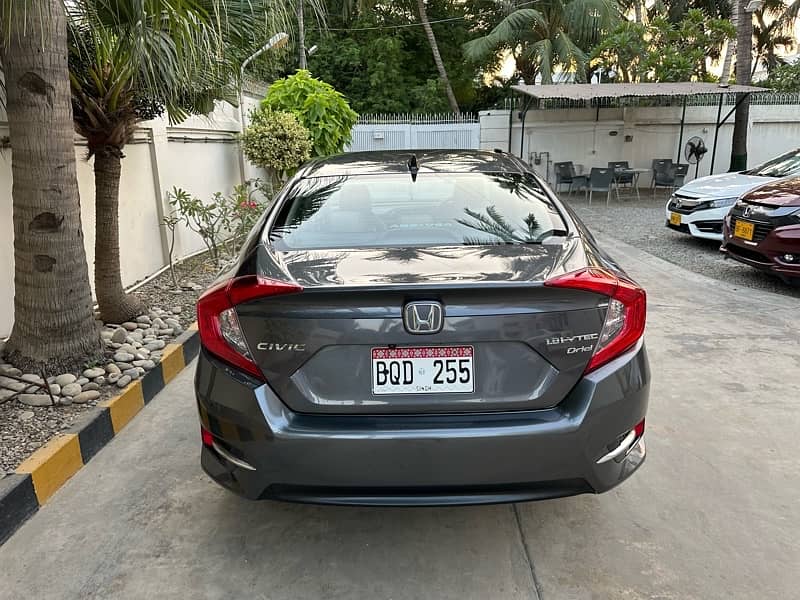 Honda Civic 2019 1.8 Vti Oriel Prosmatec NAV 46000km First Hand NEW 10