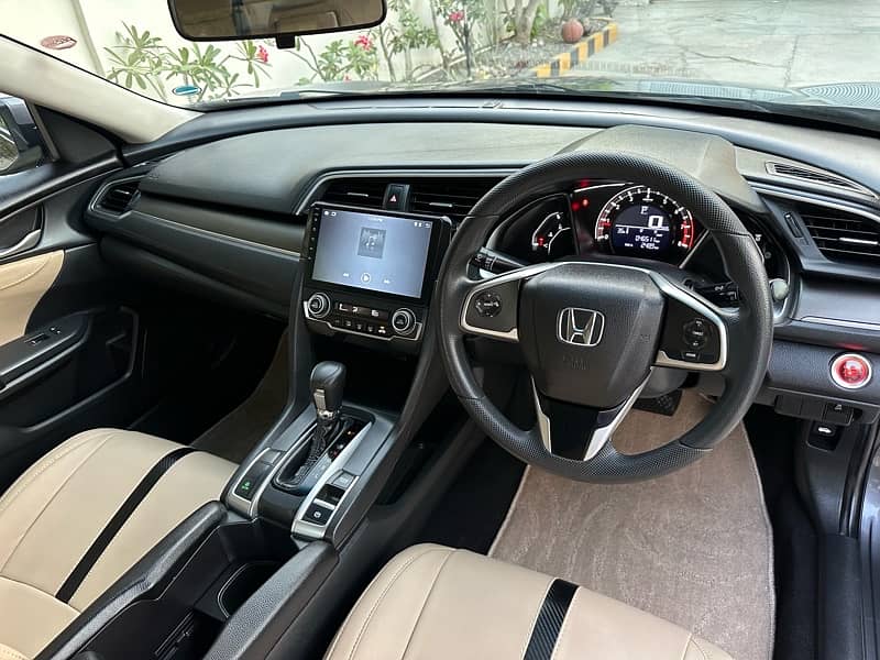 Honda Civic 2019 1.8 Vti Oriel Prosmatec NAV 46000km First Hand NEW 12