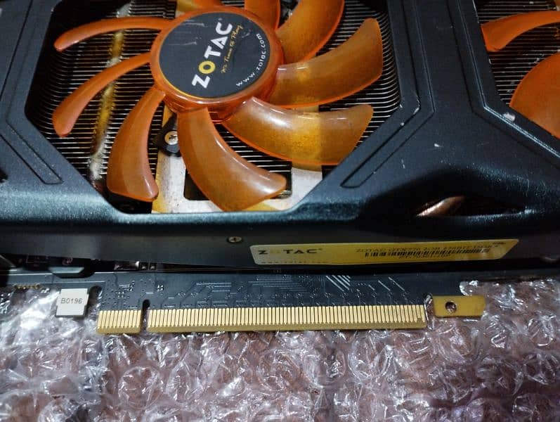 Nvidia GTX 770 - 2gb 5