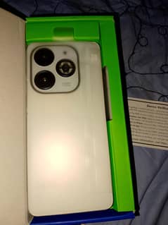 Infinix Smart 8 Plus 0