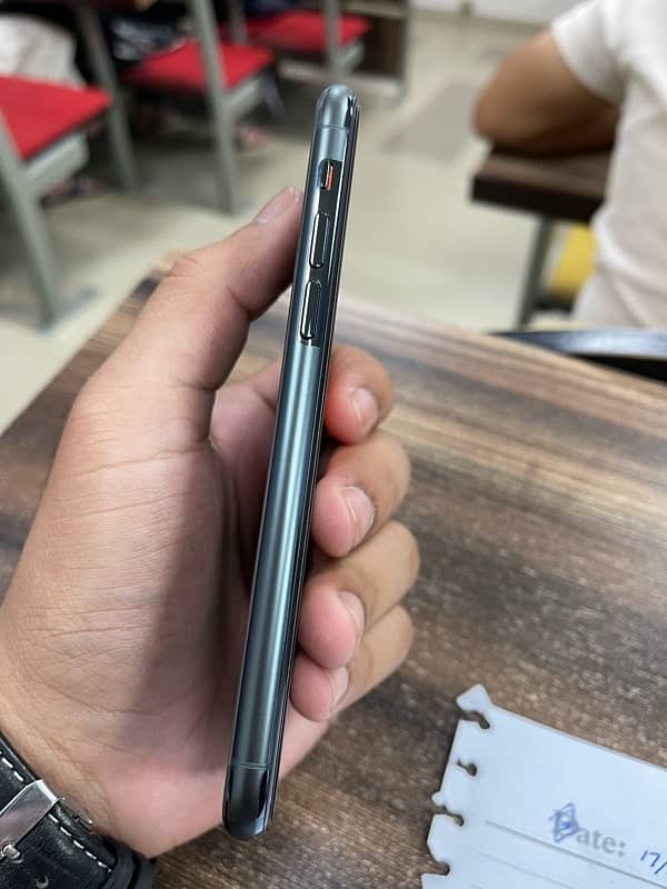 iphone 11 pro 256gb PTA approved 1