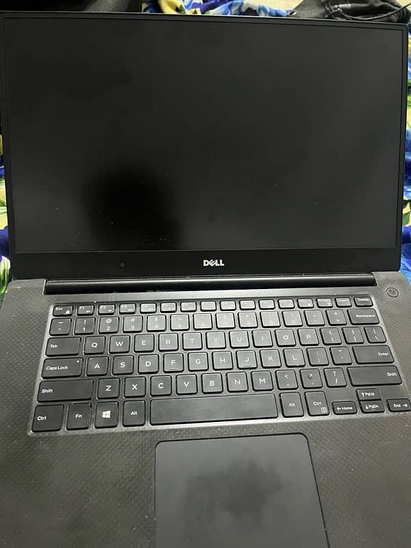 Dell Precision 5530 4gb graphics 2