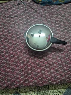 pressure cooker for sale new condition