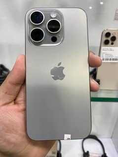 iPhone 15 Pro Natural Titanium