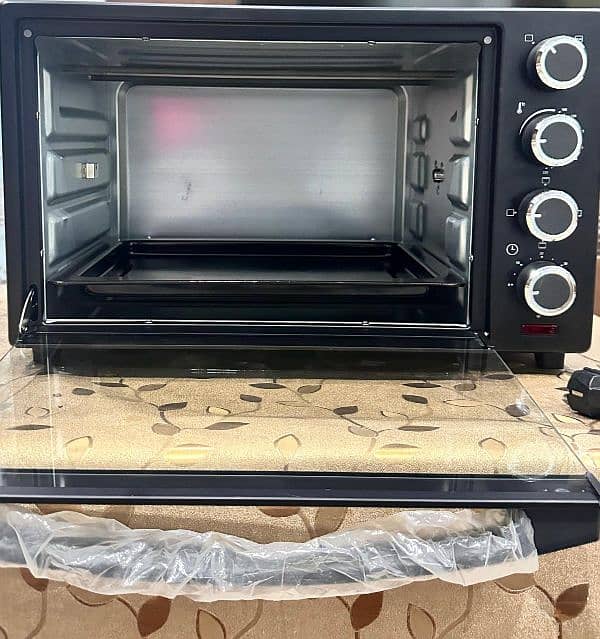 Electric Oven with Rotisserie 0