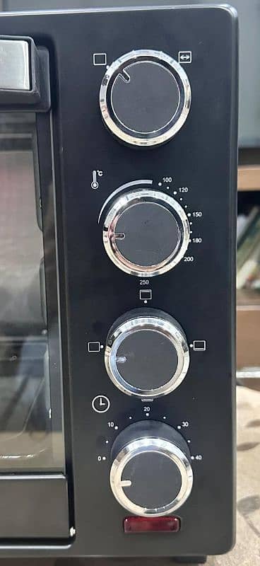 Electric Oven with Rotisserie 3