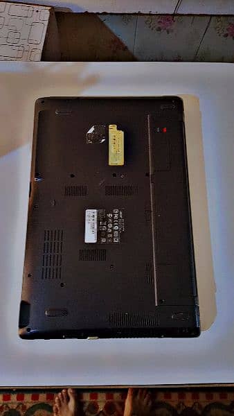 laptop Acer i3 250m ram4gb hard320gb 3