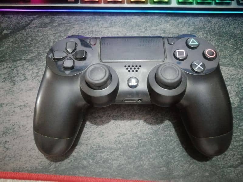 2 PS4 Dual Shock Controller 4