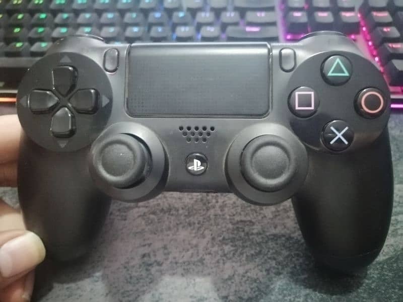 2 PS4 Dual Shock Controller 7