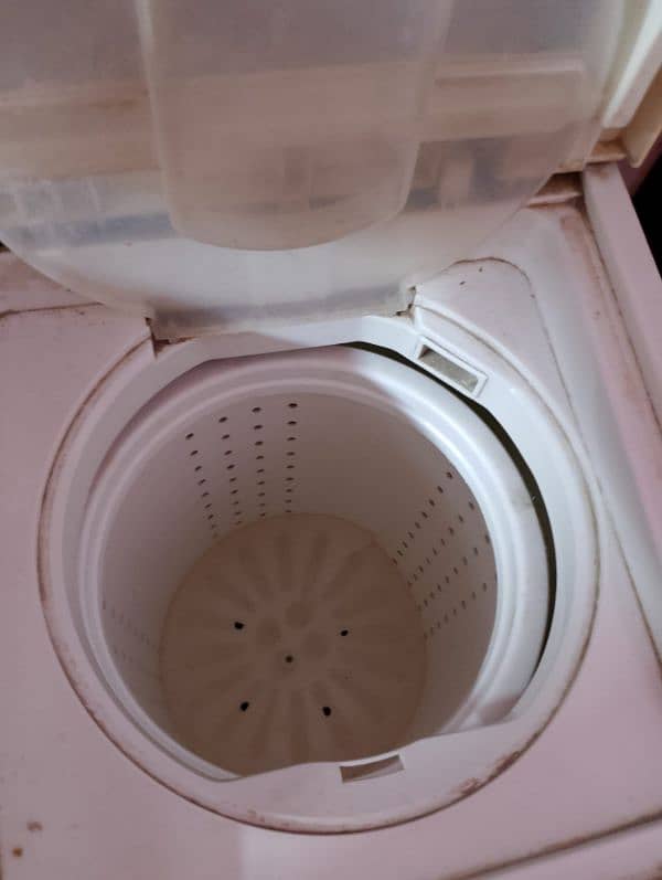 Kenwood Turbowash. . . washer & Dryer 2