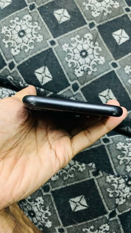 iphone 11 64Gb JV Non Active Black Color Faceid Oky 6