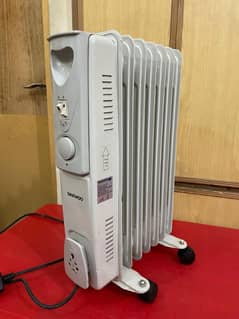 Daewoo 7 Fins Electric Oil Filled Radiator/ Heater