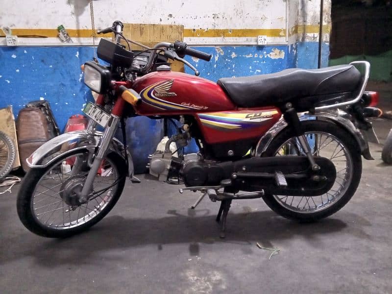 Honda CD 70 9