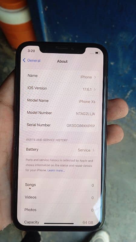 I phone XS  Non PTA Factory Unlock   64 GB 0