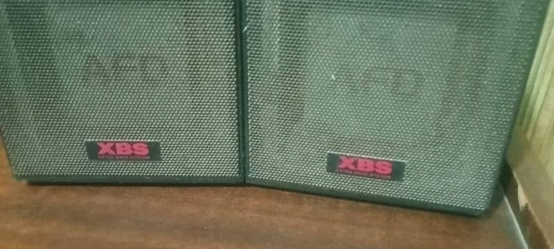 XBS Speakers in best condition 1