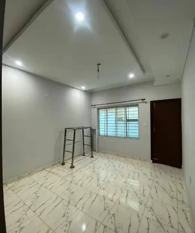 G-11 Size 30 60 Fully Renovated Triple Storey House For Sale 6