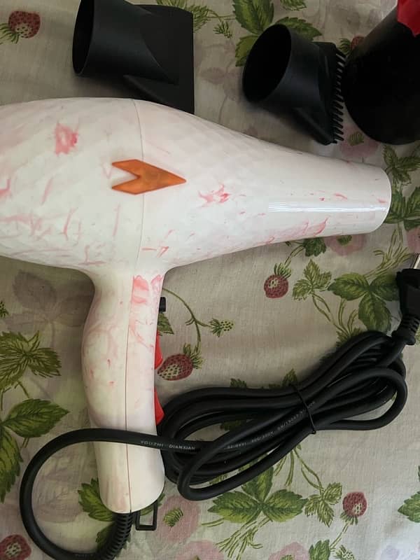 Professional Babyliss ceramic hair dryer 1