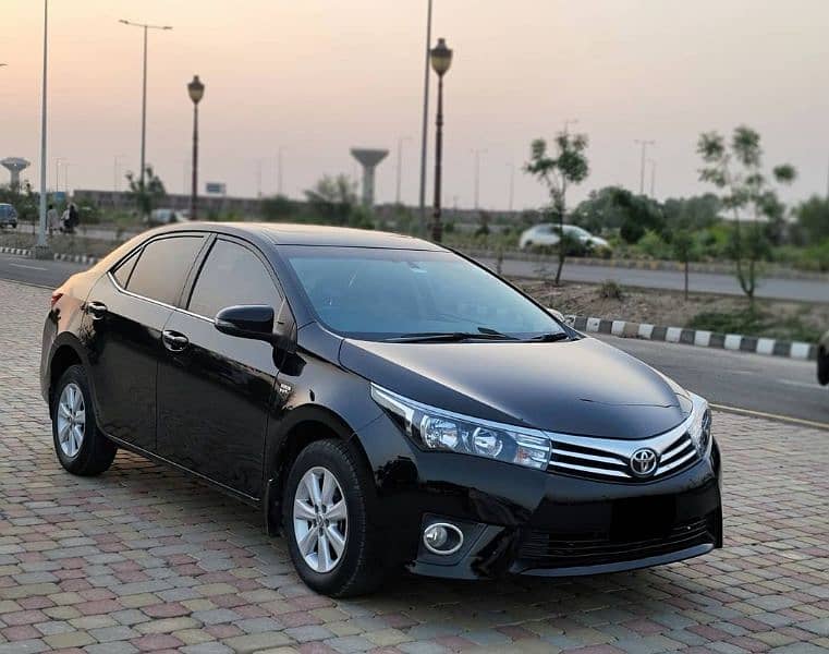 Toyota Corolla Altis Grande 2014 2