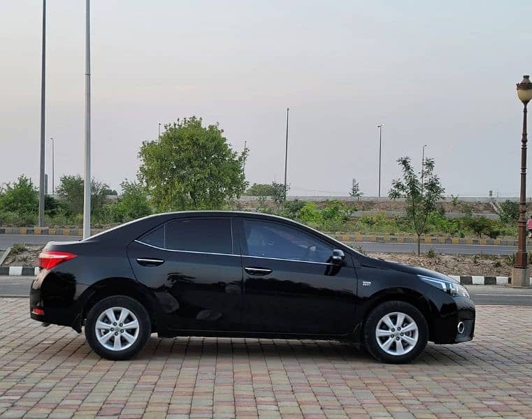 Toyota Corolla Altis Grande 2014 6