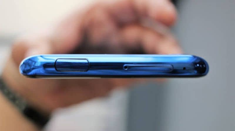 Huawei y9 prime 2019 condition 10by10 all OK phone number 03272266916 2