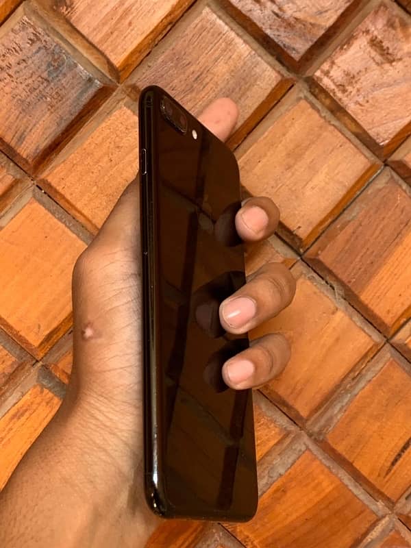 Iphone 7plus PTA 128Gb 3