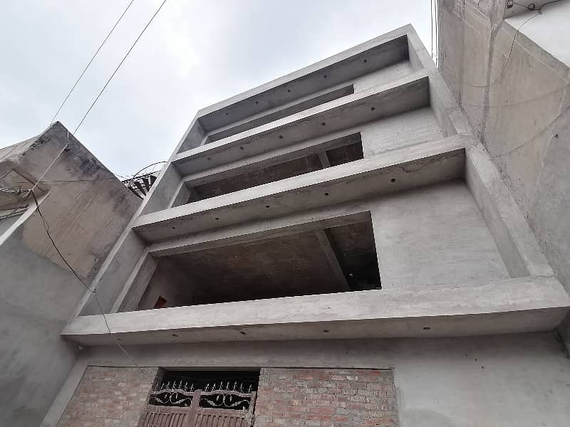 Gorgeous 10 Marla Building Available For Rent On Maulana Shaukat Ali Road 5