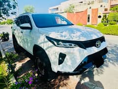 Toyota Fortuner V 2020